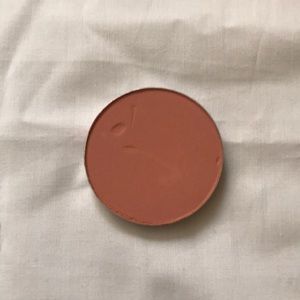 Mac loose pan blush in Melba